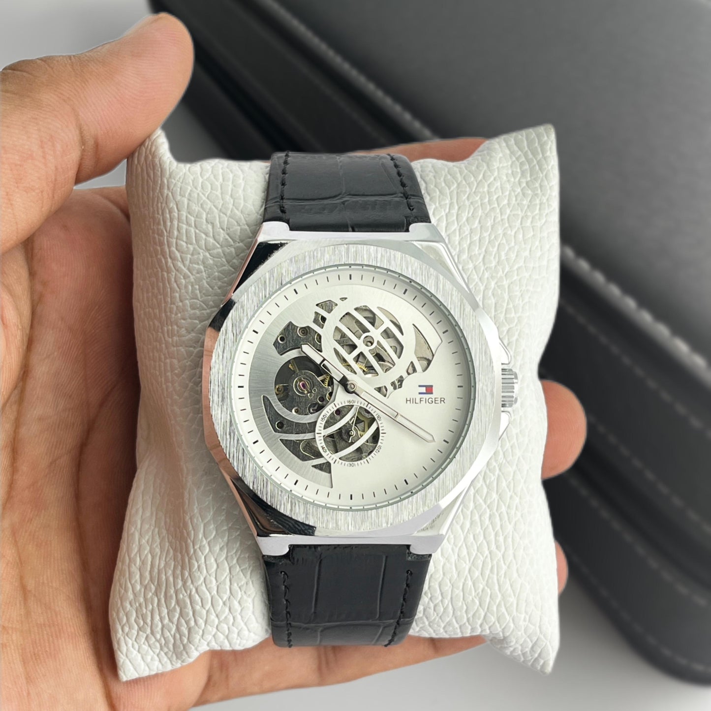 TOMMY HILFIGER Automatic