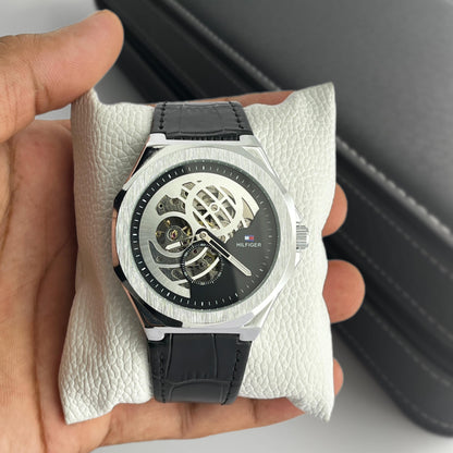 TOMMY HILFIGER  Automatic